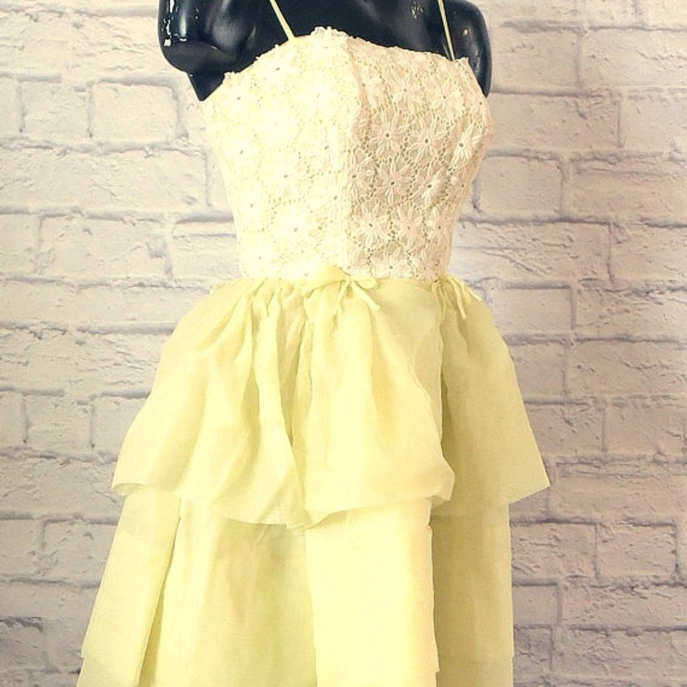 VINTAGE! Chiffon and Cluny Lace Dress. 1950's